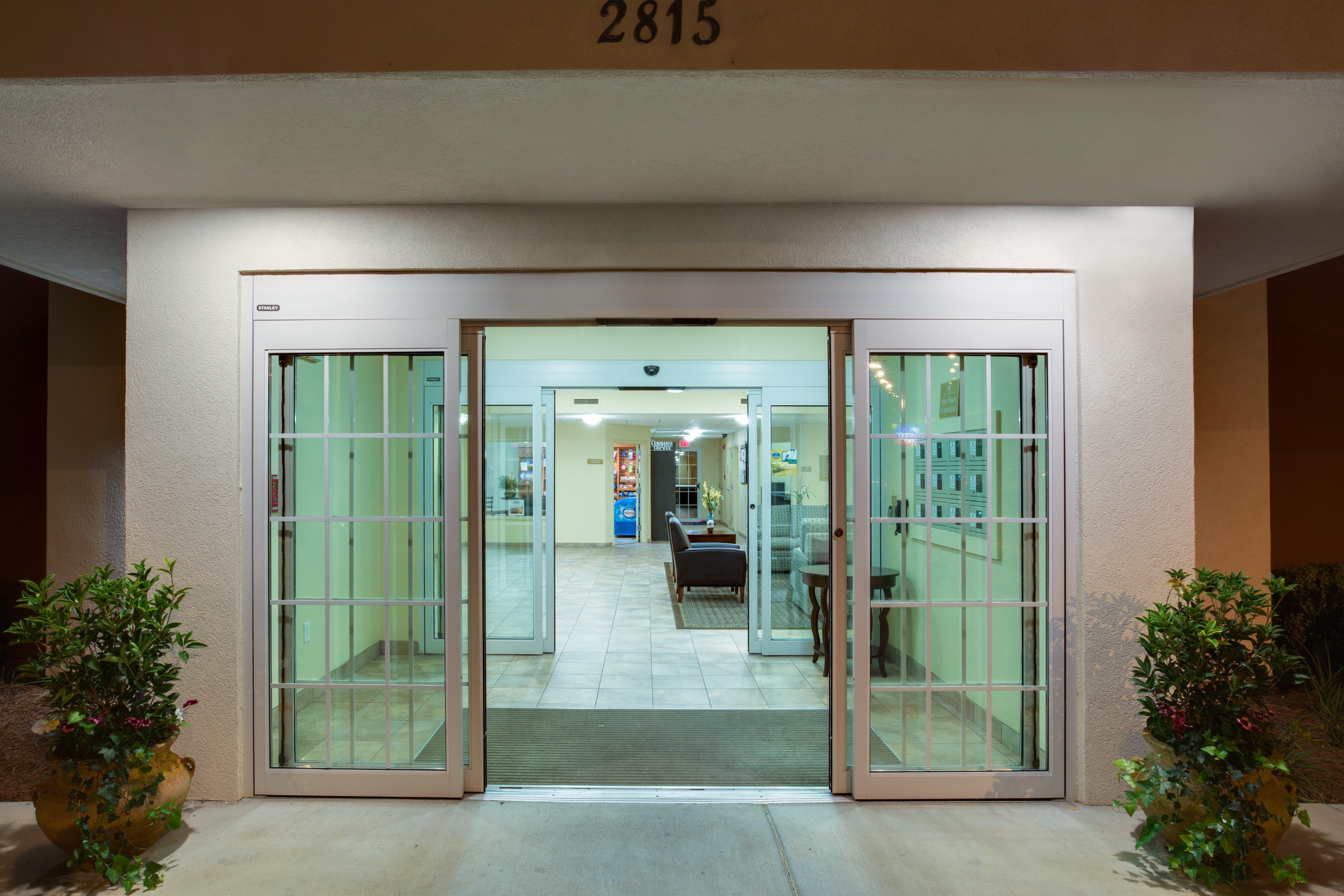 Candlewood Suites Tallahassee By Ihg Exterior foto